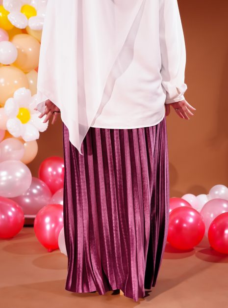 URNA BAHARI - PLEATED BY URNA 003 (2) URNA BAHARI - PLEATED BY URNA 003 (2)