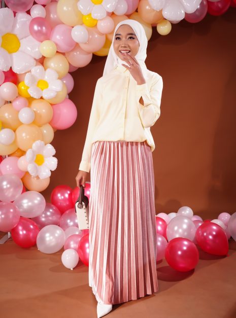 URNA BAHARI - PLEATED BY URNA 004 (5) URNA BAHARI - PLEATED BY URNA 004 (5)