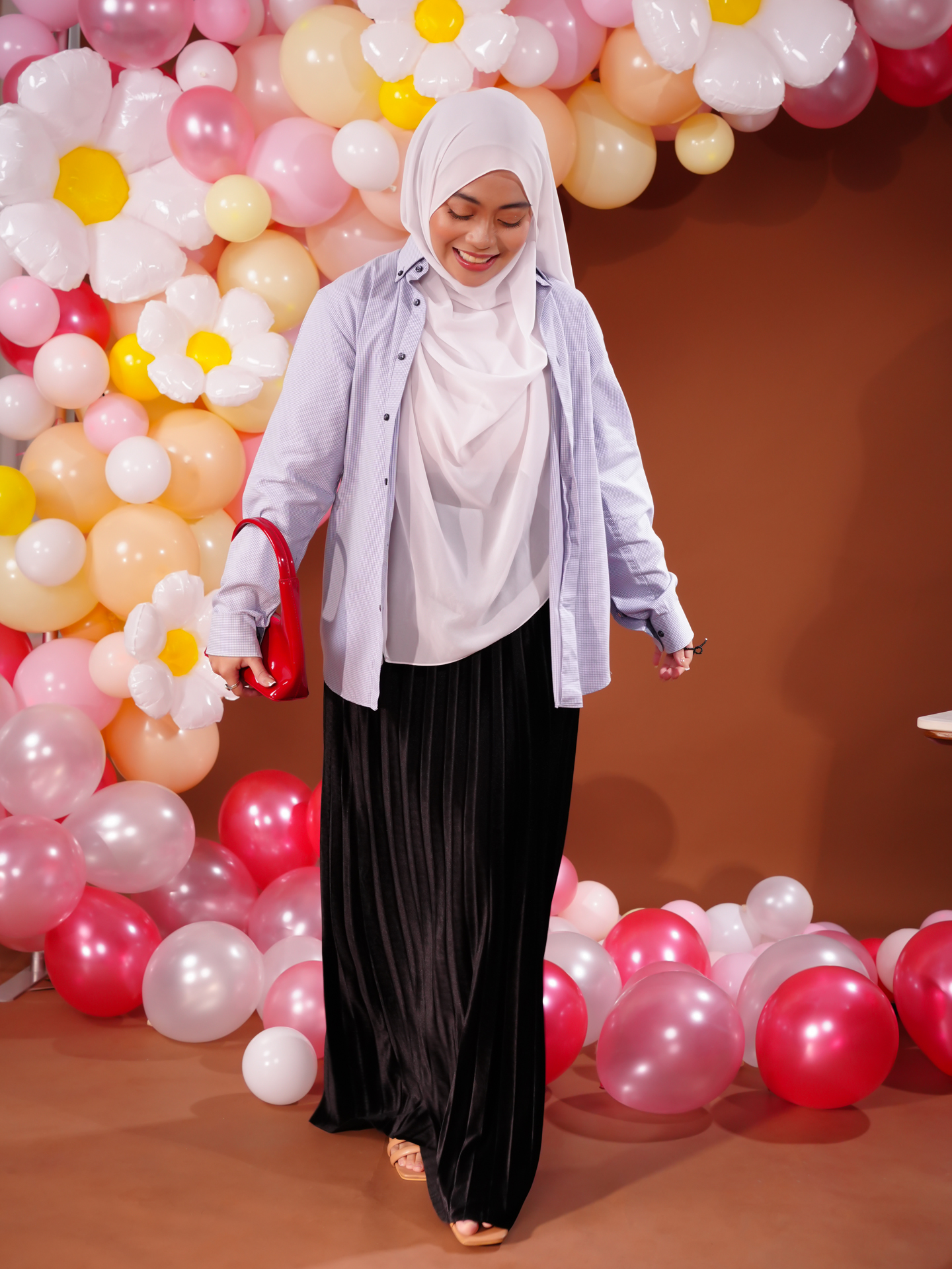 URNA BAHARI - PLEATED BY URNA 006 (5) URNA BAHARI - PLEATED BY URNA 006 (5)