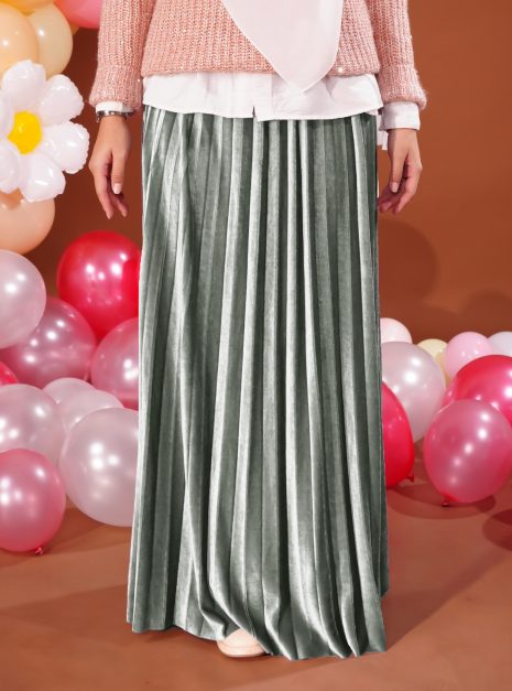 URNA BAHARI - PLEATED BY URNA 008 (5) URNA BAHARI - PLEATED BY URNA 008 (5)