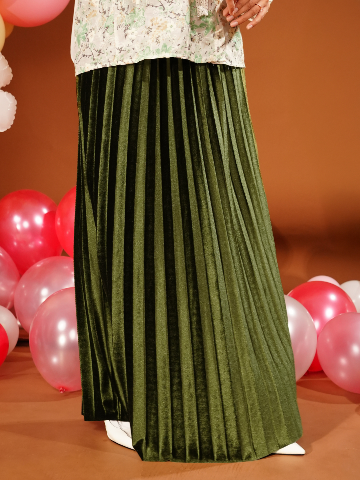 URNA BAHARI - PLEATED BY URNA 013 (4) URNA BAHARI - PLEATED BY URNA 013 (4)
